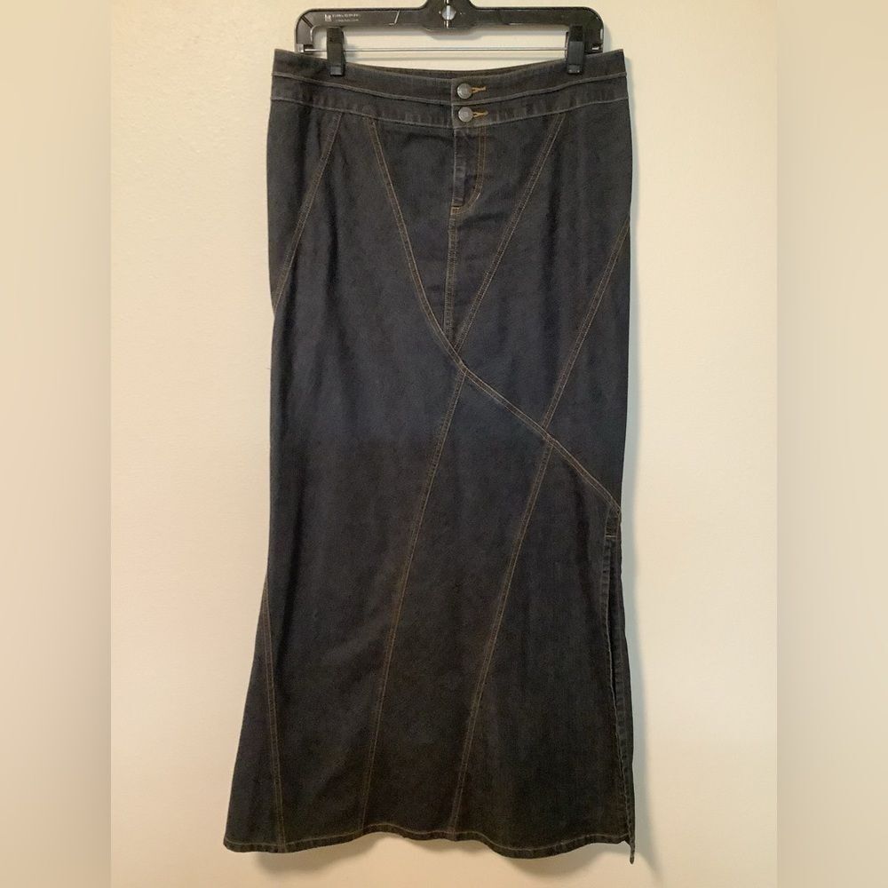 Bisou Bisou vintage y2k dark denim size 10 back slit button zip front maxi skirt